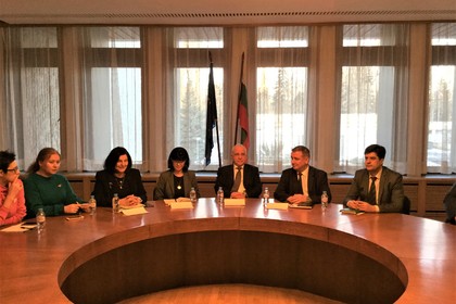 Посланик Атанас Кръстин проведе среща с водещи руски туроператори и български представителства в Русия